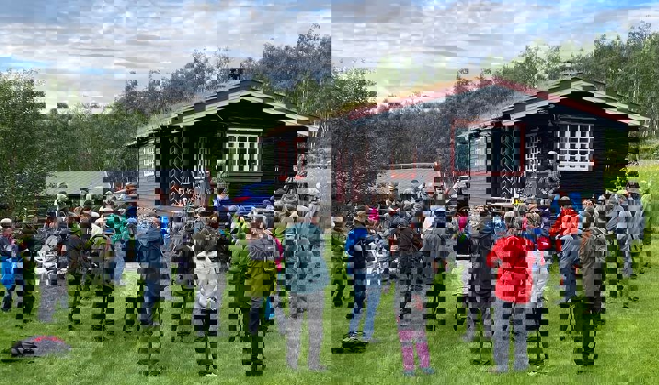 Setre i Vola. Vandringen langs Langmyrdalsveien